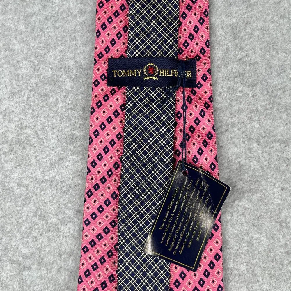 Tommy Hilfiger Necktie Silk Pink Diamond All Over Print Tie New NWT
